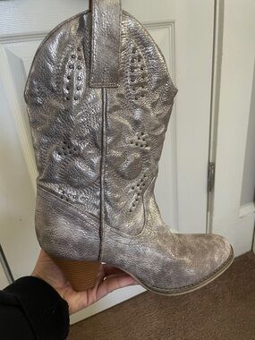 Very Volatile Metallic Taupe Western Heeled Cowboy Boots